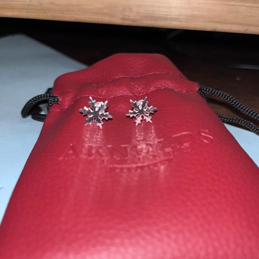 Sterling silver snowflake stud earrings